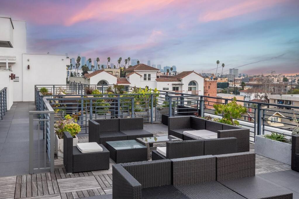 Chic And Elegant 2-Bedroom Haven W/ Roof Deck Los Angeles Exteriér fotografie